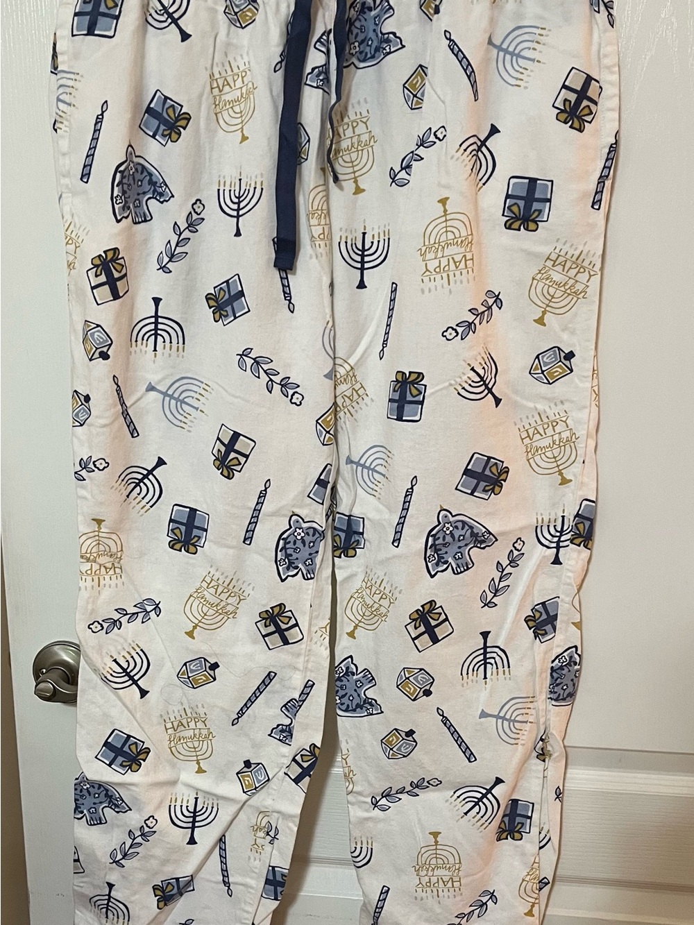 New Old Navy Women’s Hanukkah Pajama Pants in White with Navy & Gold Print